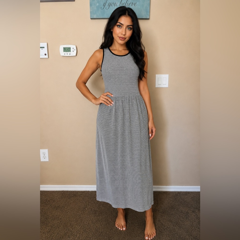 Striped Black & White Sleeveless Maxi Dress